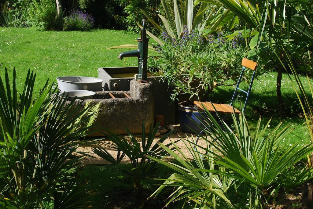Villa Un Jardin en Pente Douce Locquenole Habitación foto